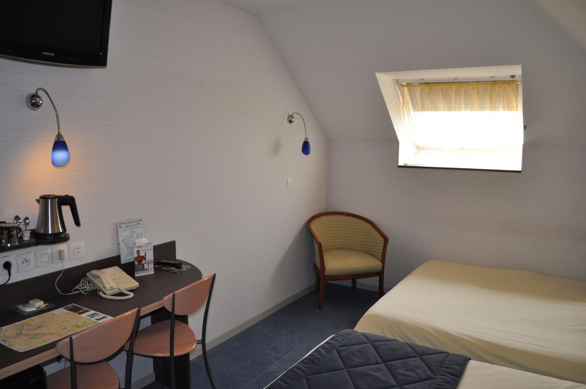 Logis Au Tambour 3* Reims