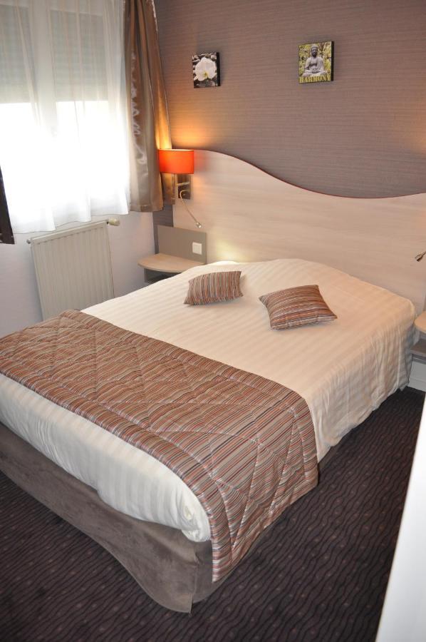 Logis Au Tambour 3* Reims