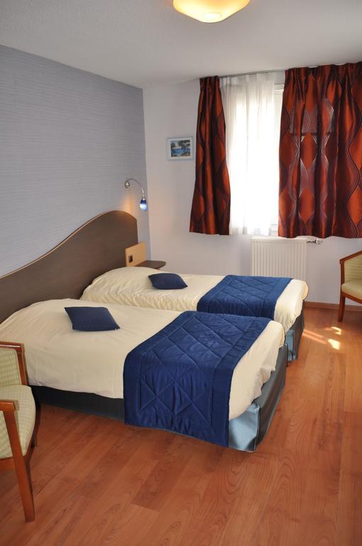 Hotel Logis Au Tambour 3*
