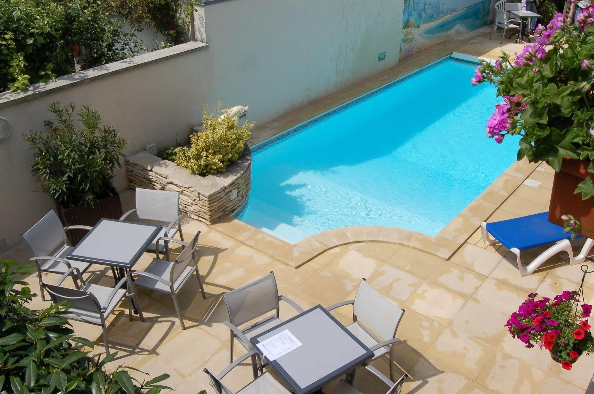 Logis Au Tambour Hotel Reims