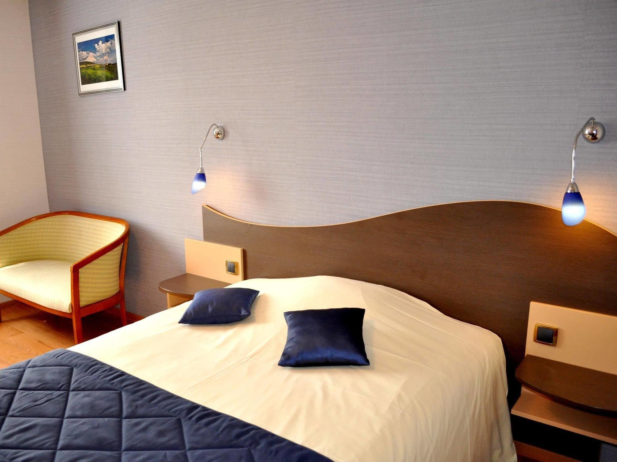 Logis Au Tambour Hotel