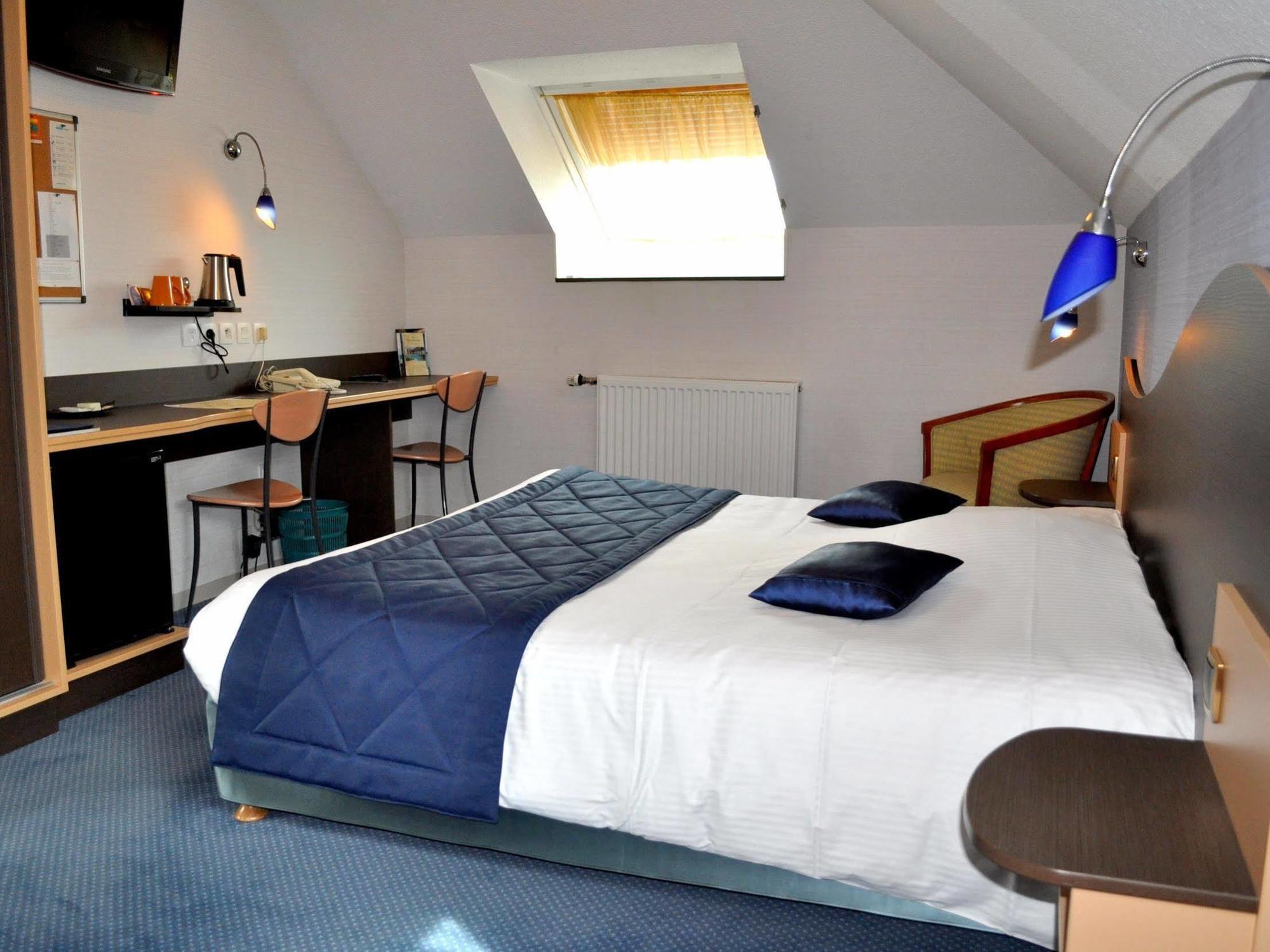 Logis Au Tambour Hotel