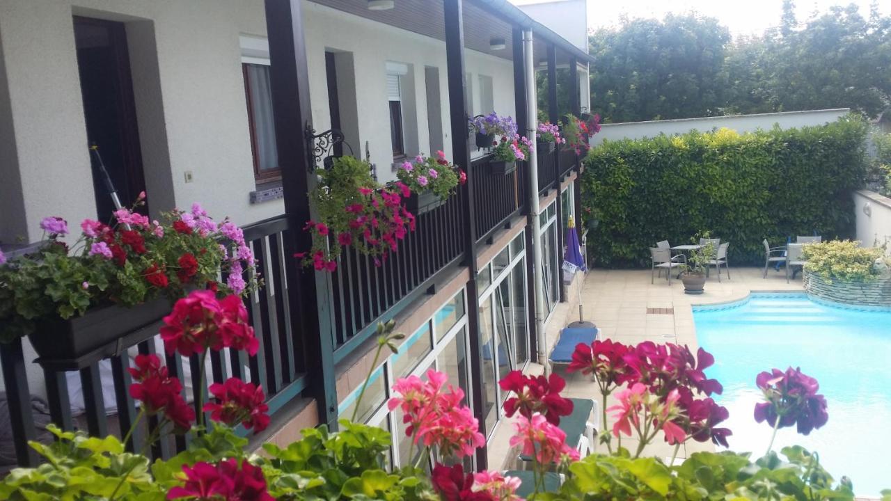 Logis Au Tambour 3*